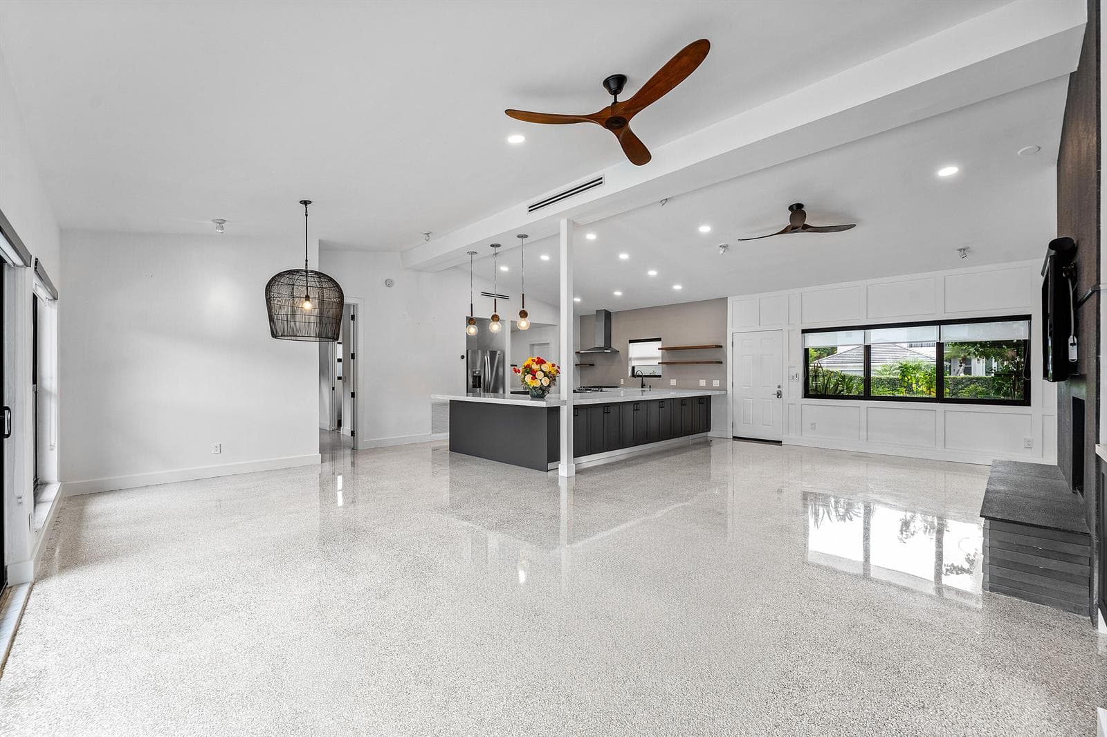 801 Solar Isle Dr