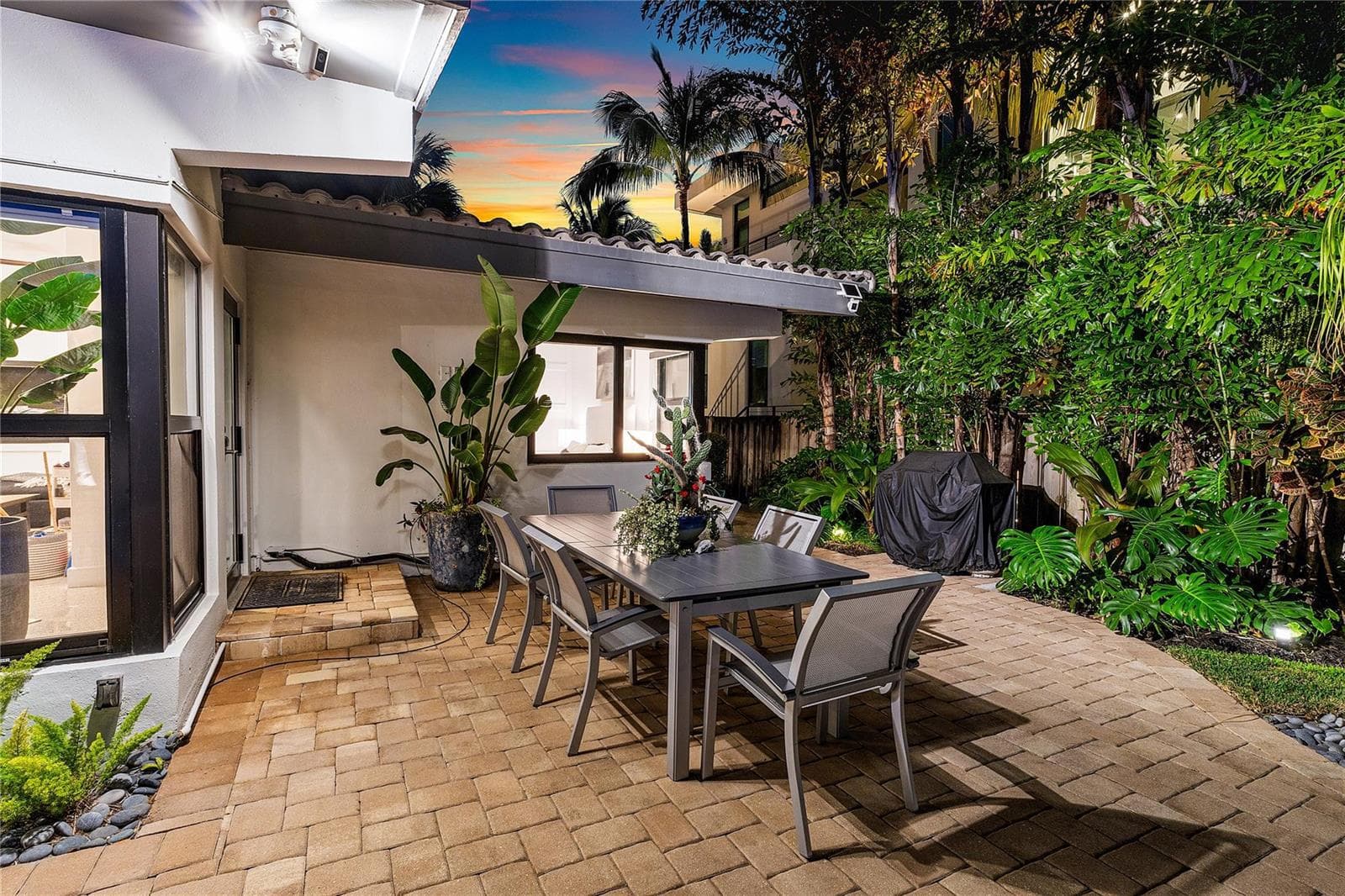 801 Solar Isle Dr
