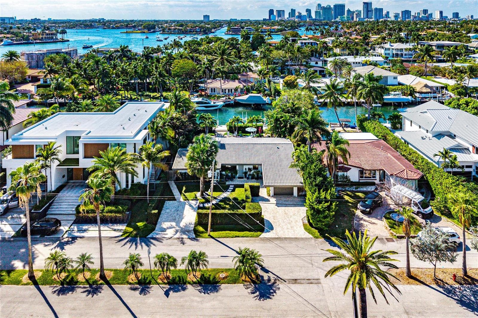 801 Solar Isle Dr