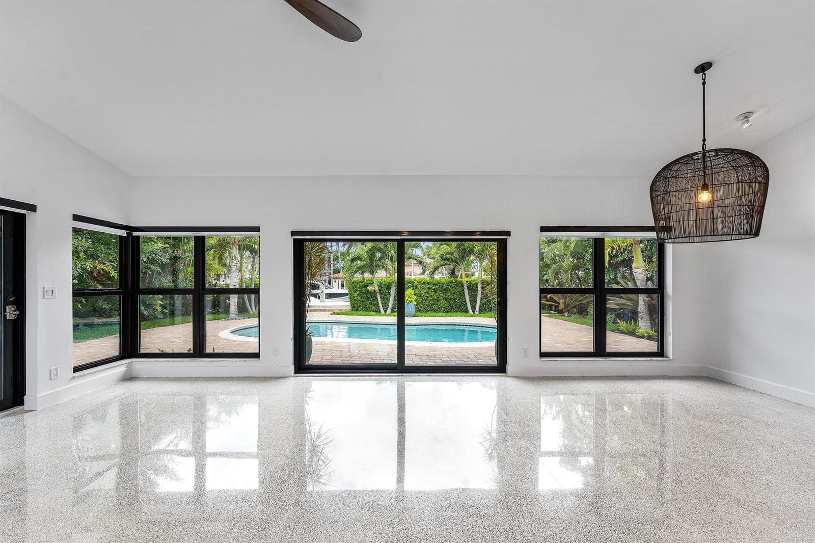 801 Solar Isle Dr