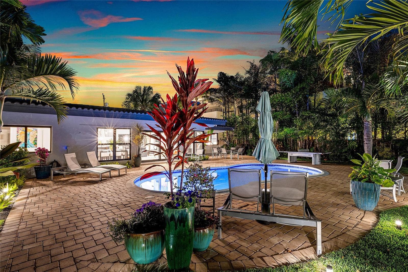 801 Solar Isle Dr