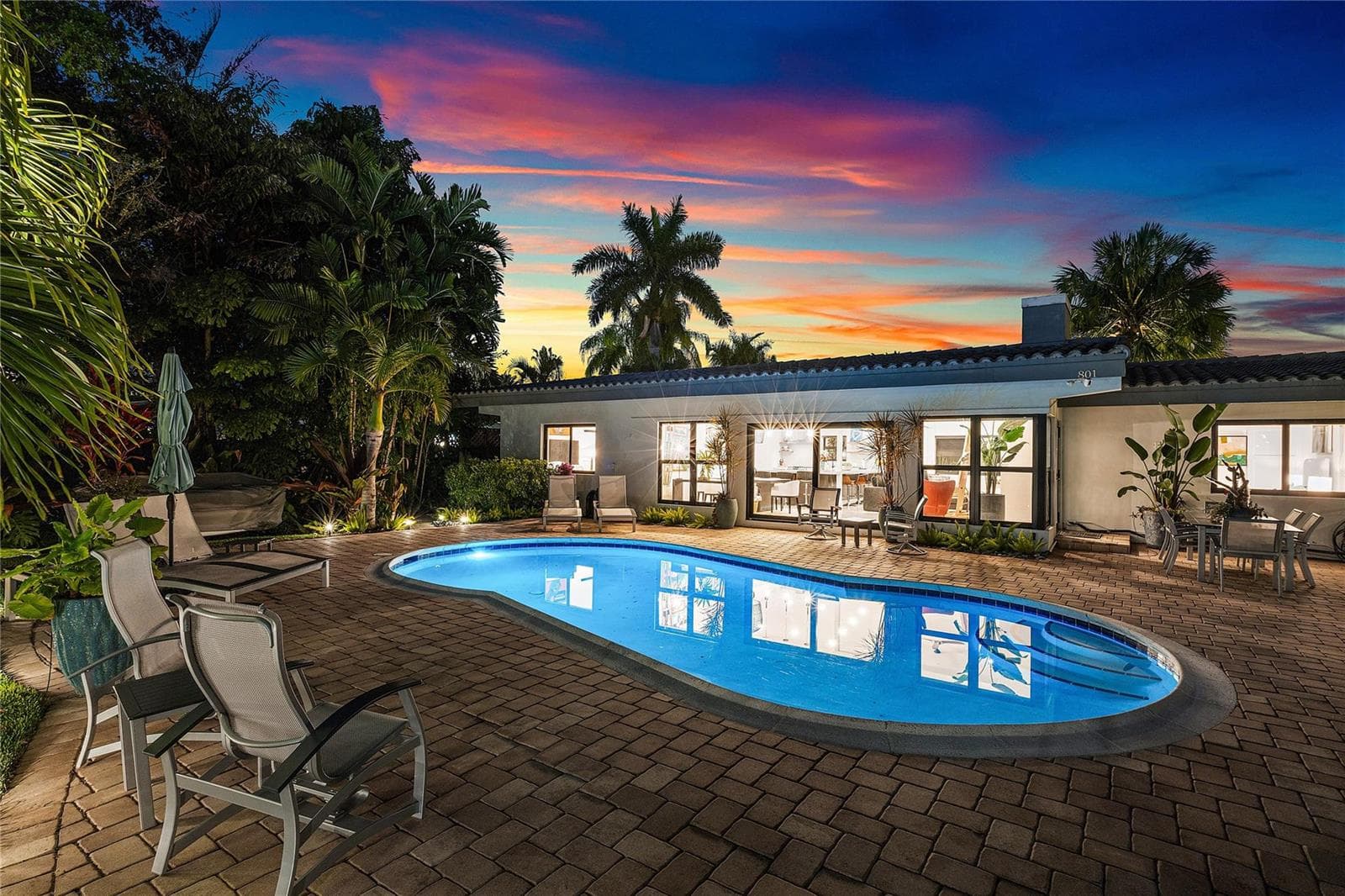 801 Solar Isle Dr
