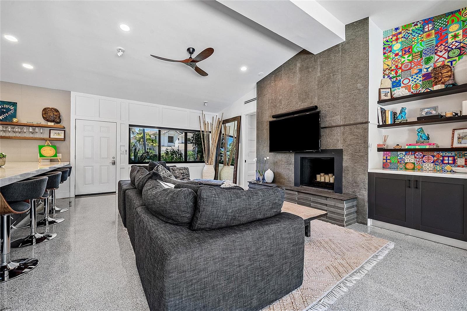 801 Solar Isle Dr