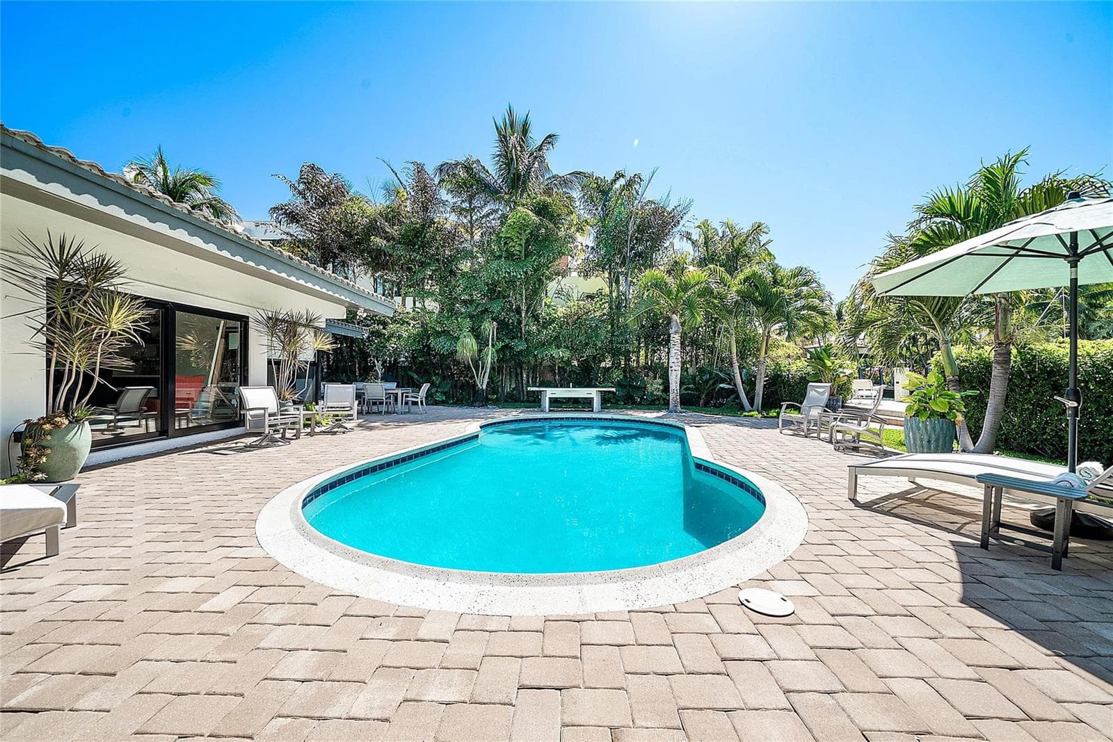 801 Solar Isle Dr