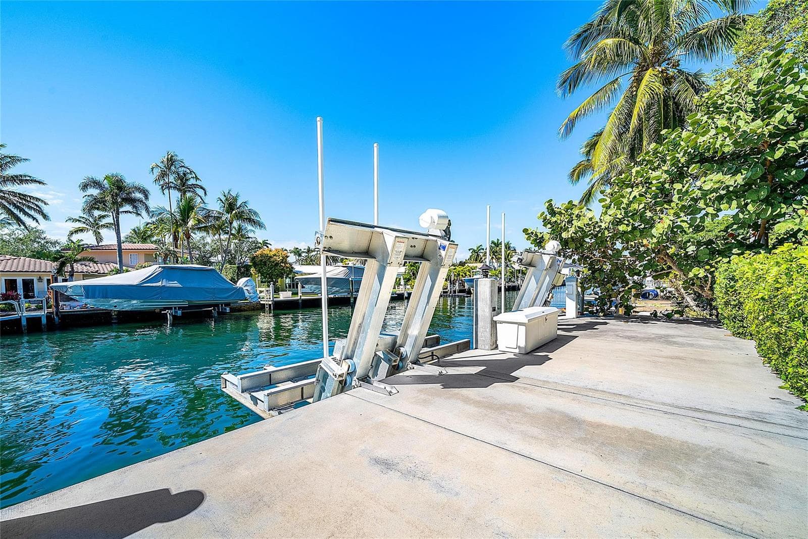 801 Solar Isle Dr