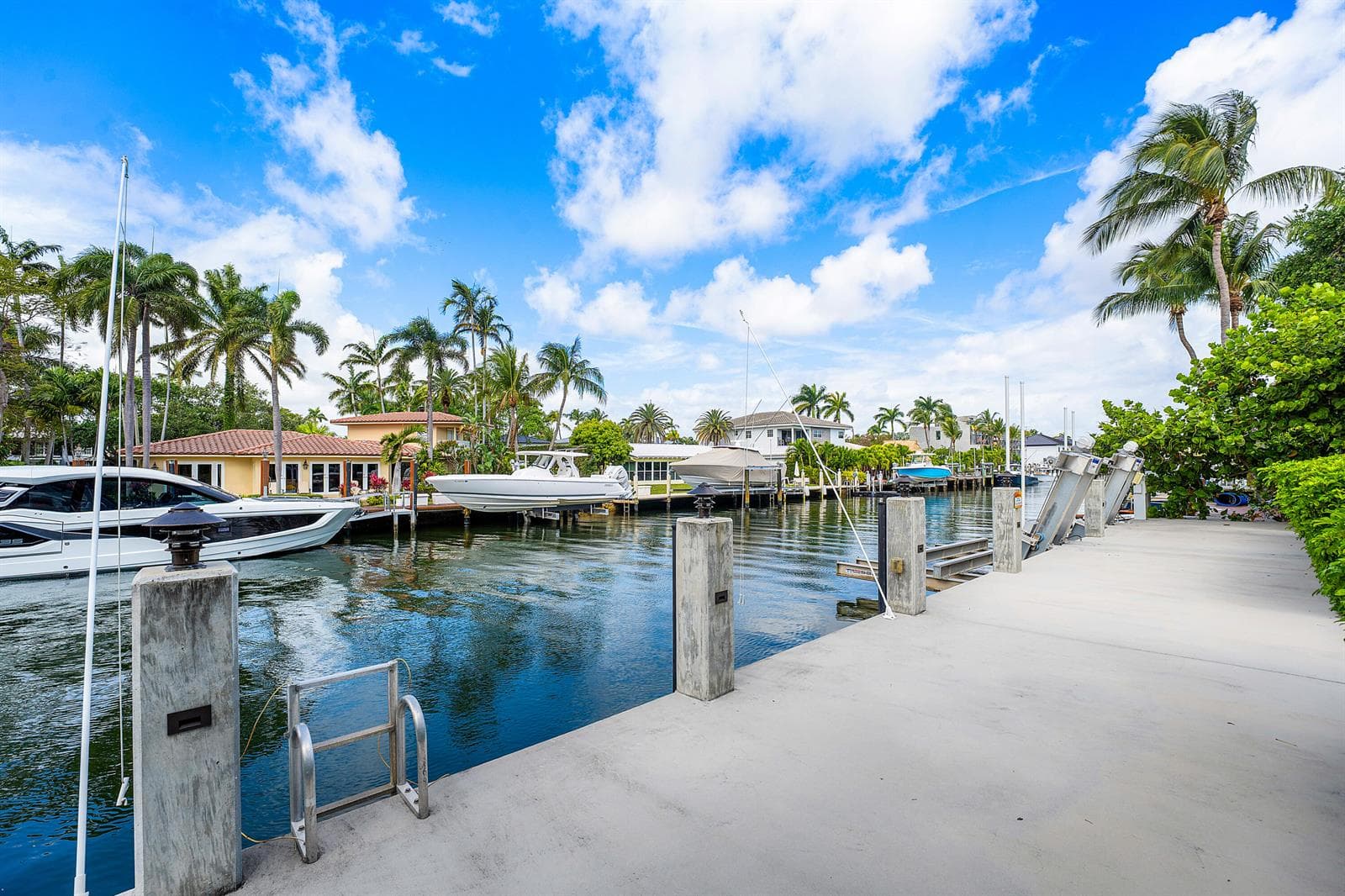 801 Solar Isle Dr