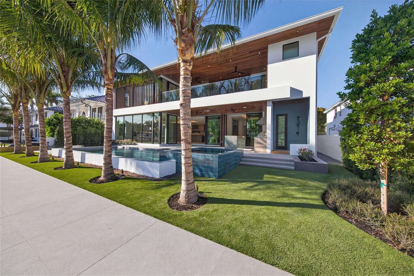 2508 Delmar Pl