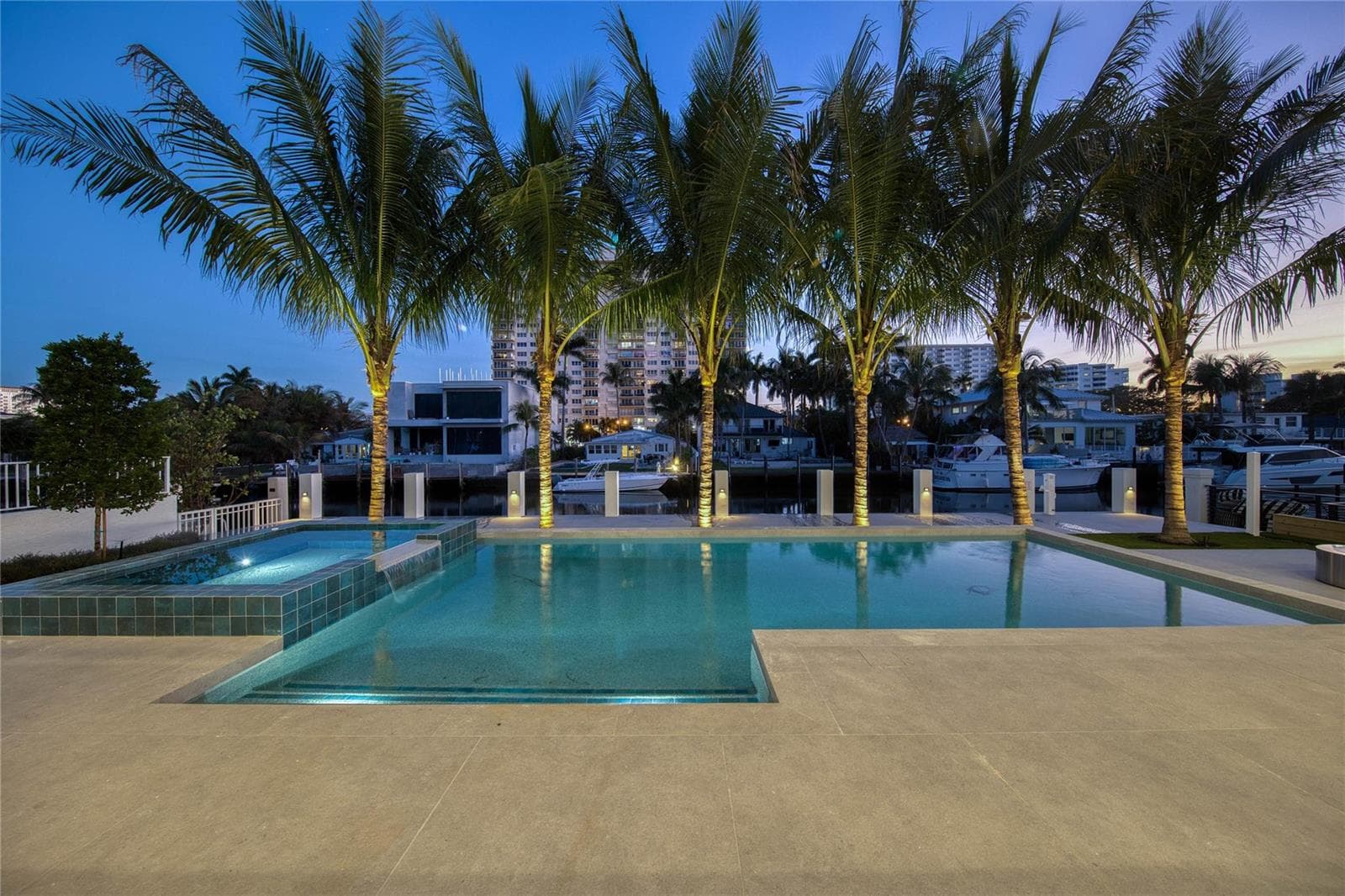 2508 Delmar Pl