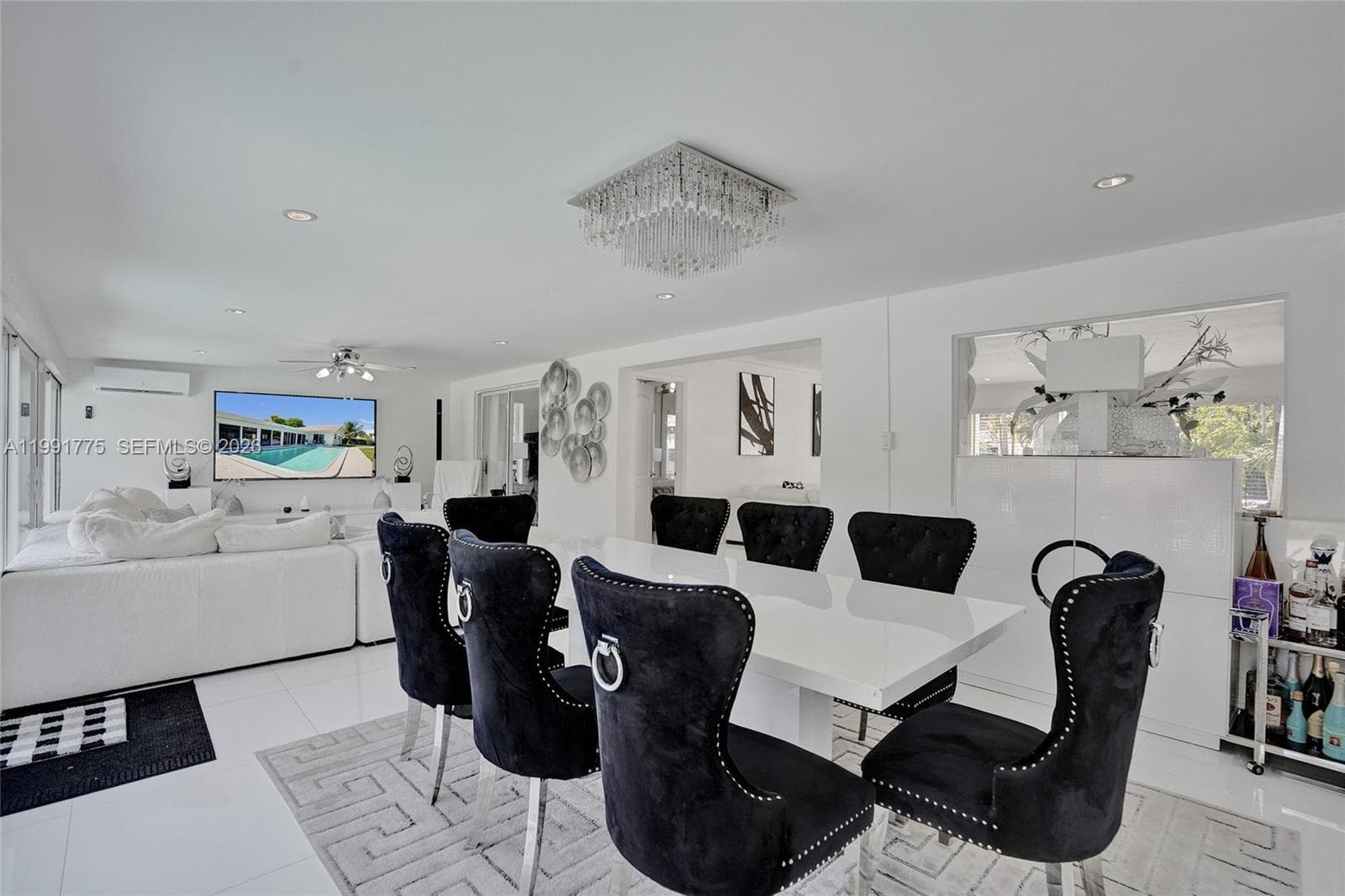 4100 Bayview Dr