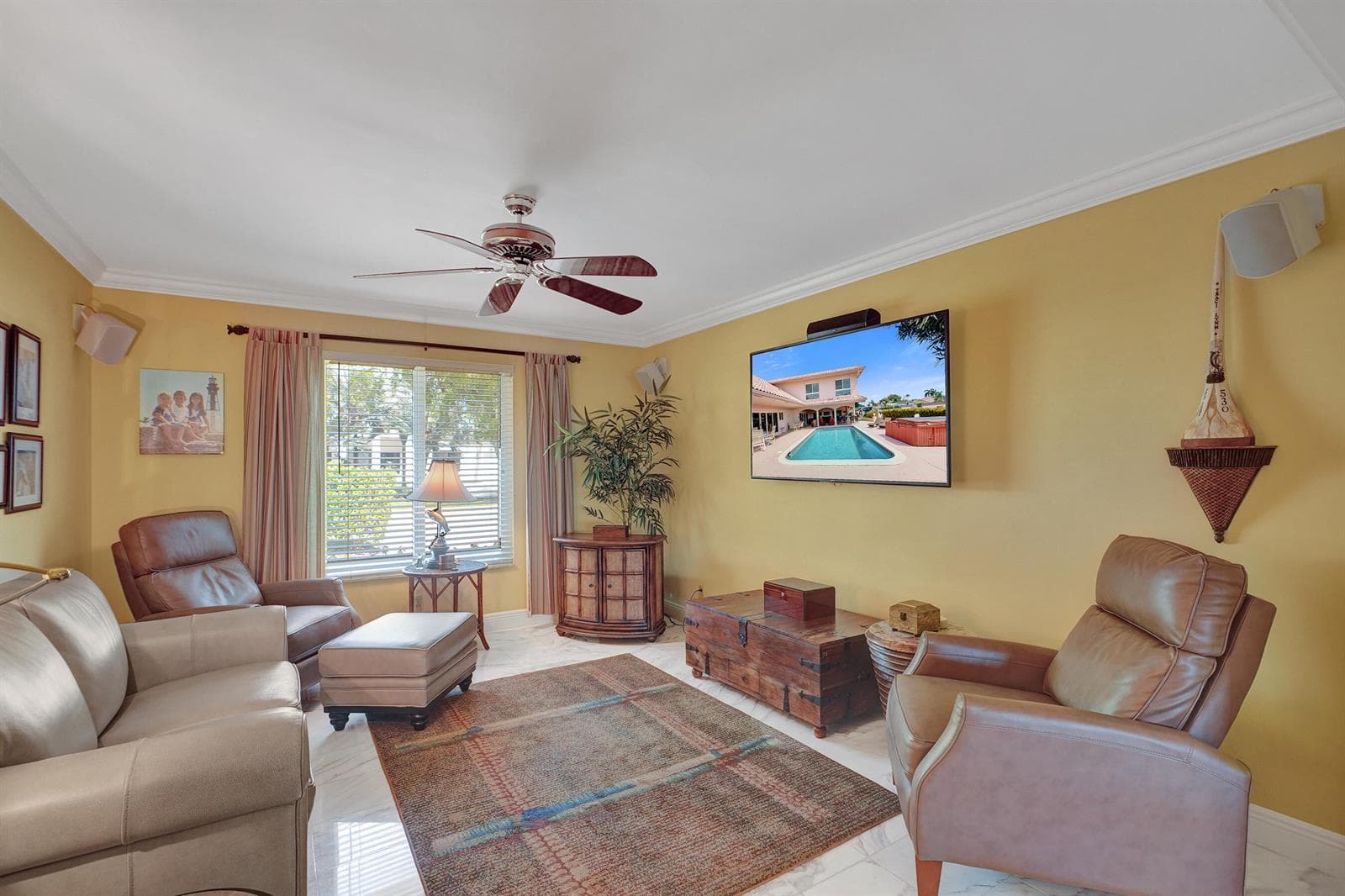 5530 Bayview Dr