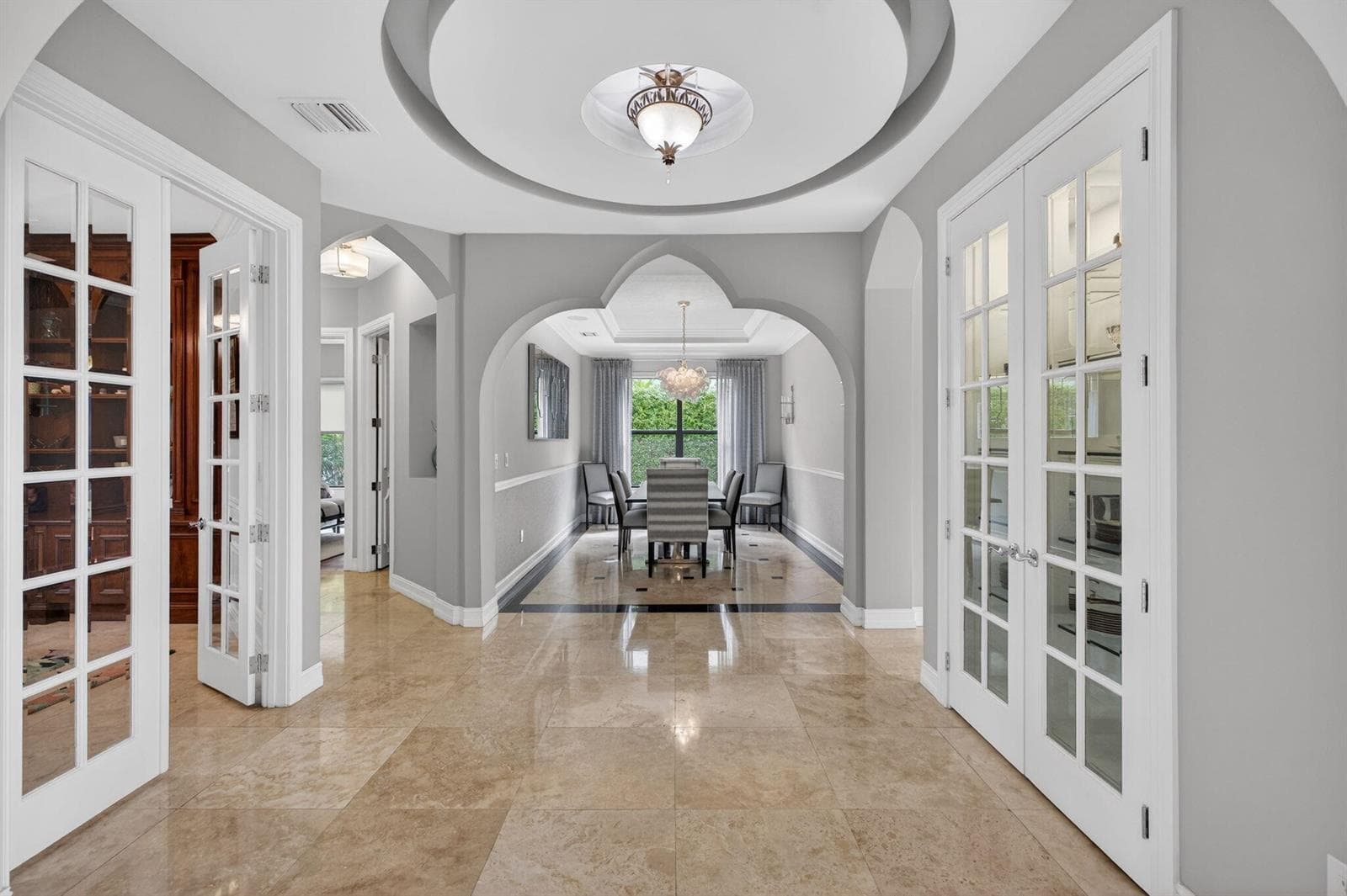 2406 Barcelona Dr