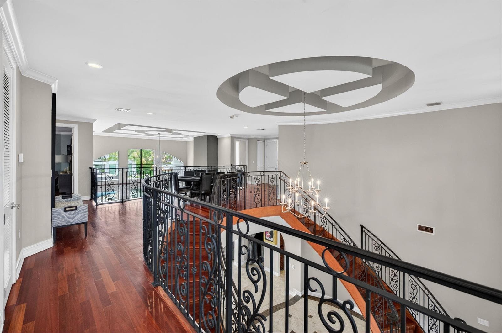 2406 Barcelona Dr