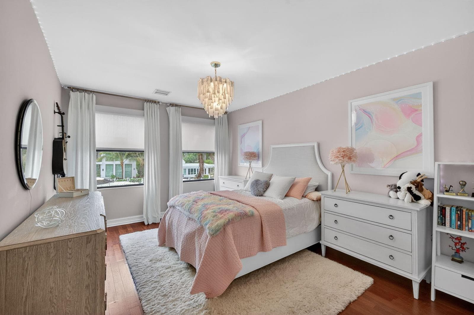 2406 Barcelona Dr