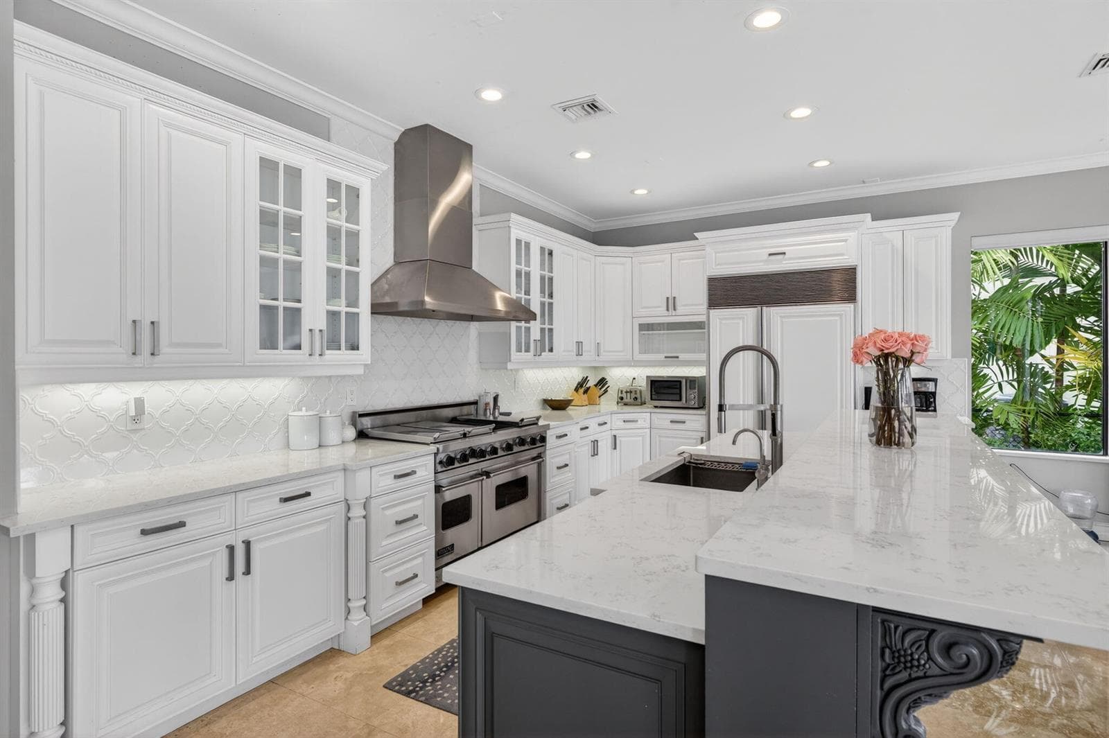 2406 Barcelona Dr