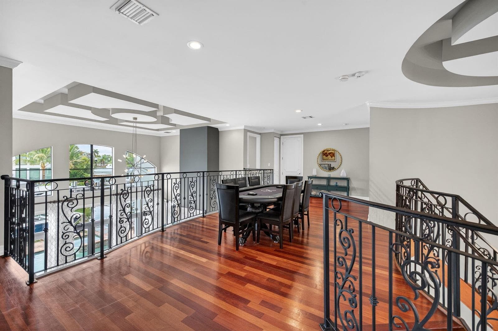 2406 Barcelona Dr