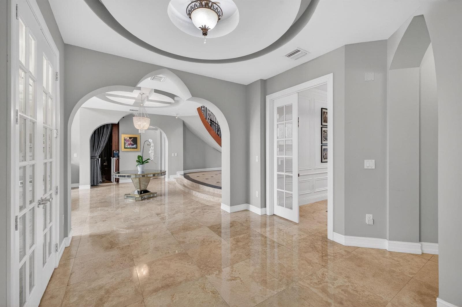 2406 Barcelona Dr