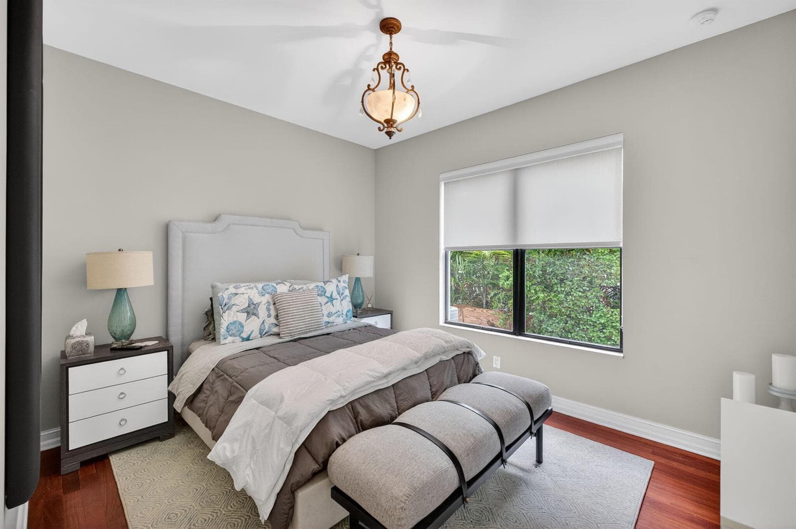 2406 Barcelona Dr
