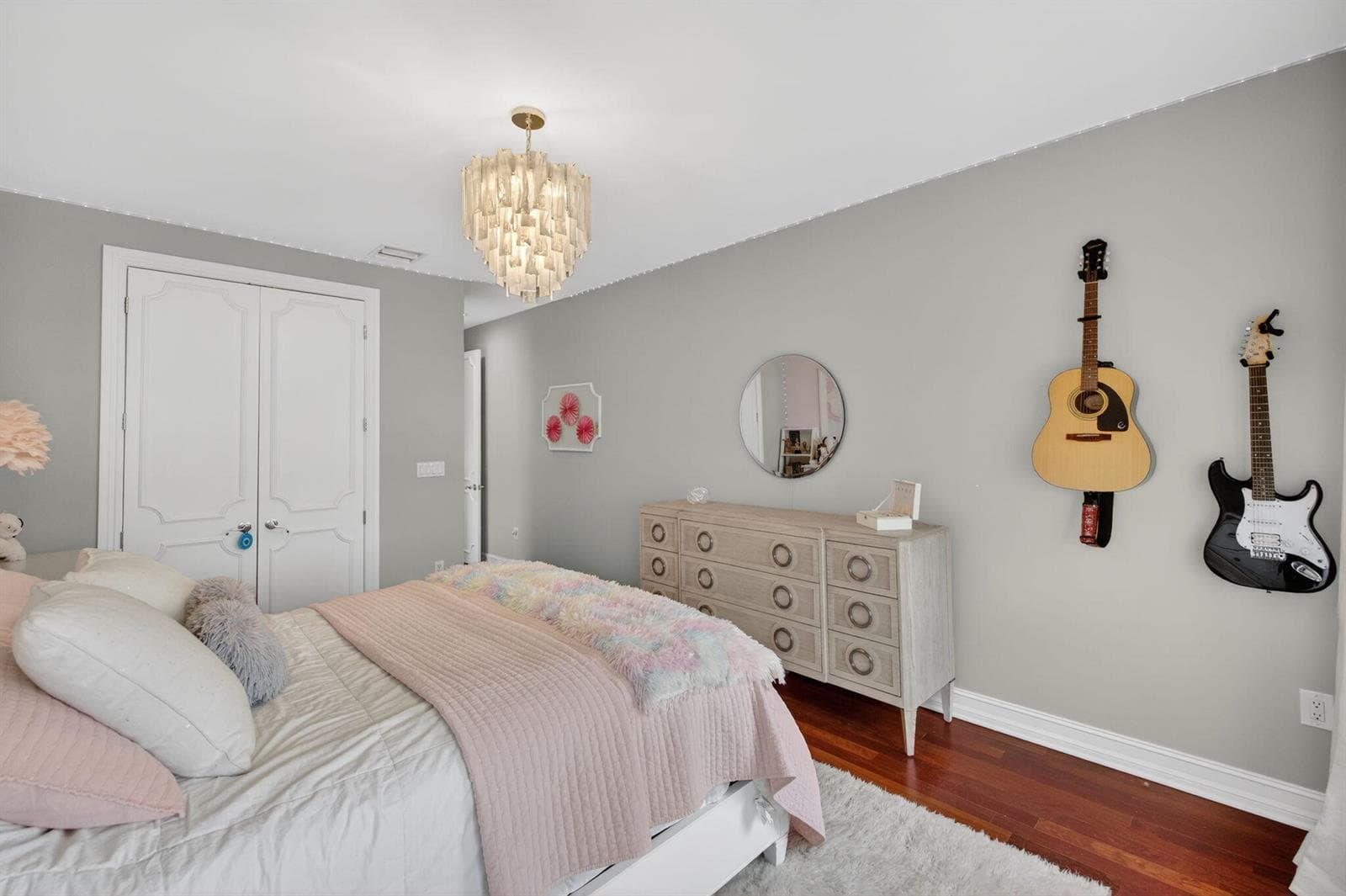 2406 Barcelona Dr