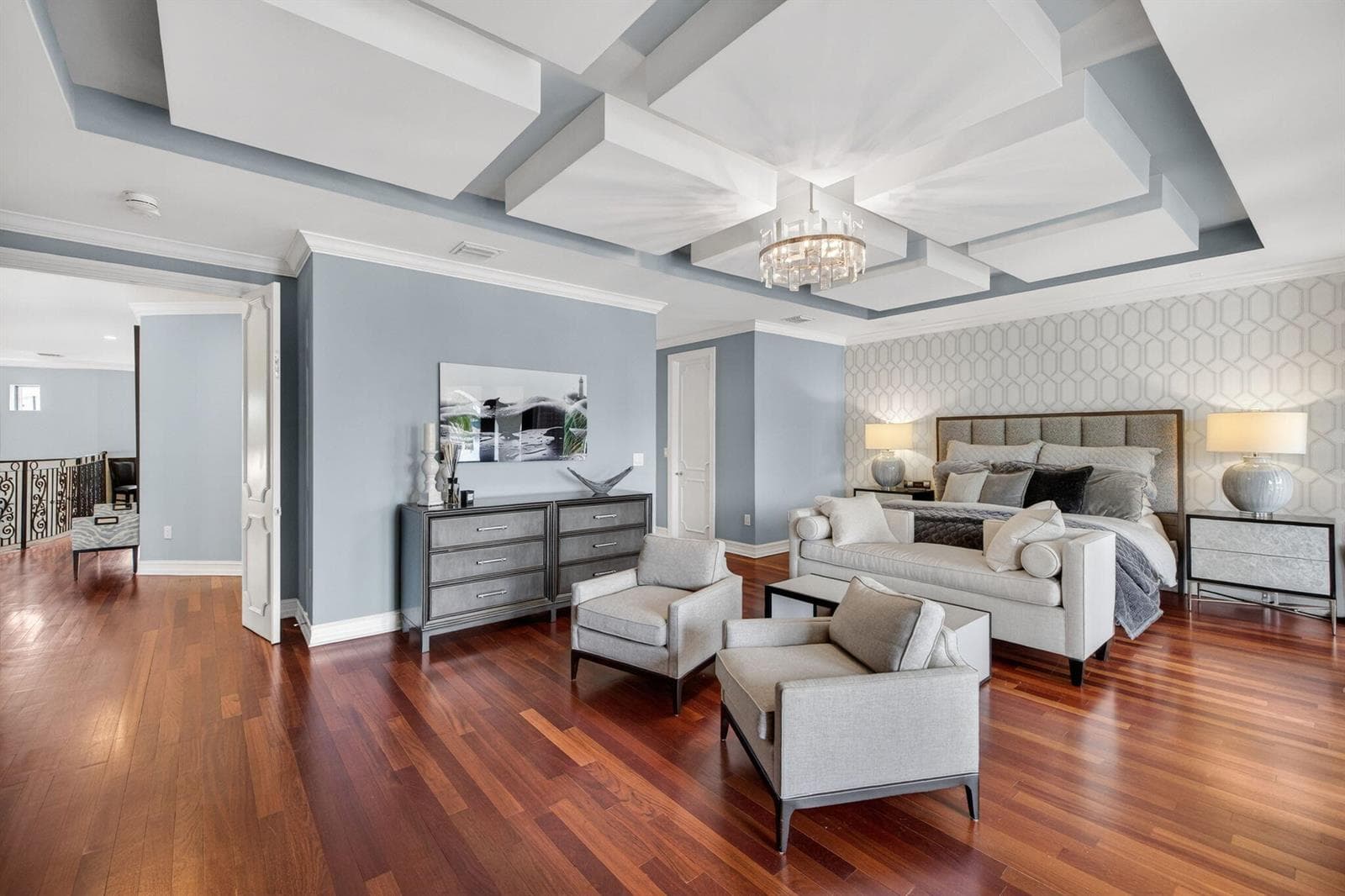 2406 Barcelona Dr
