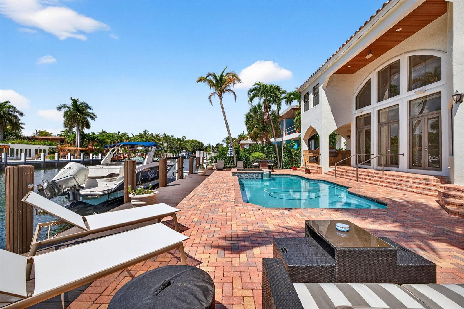 2406 Barcelona Dr