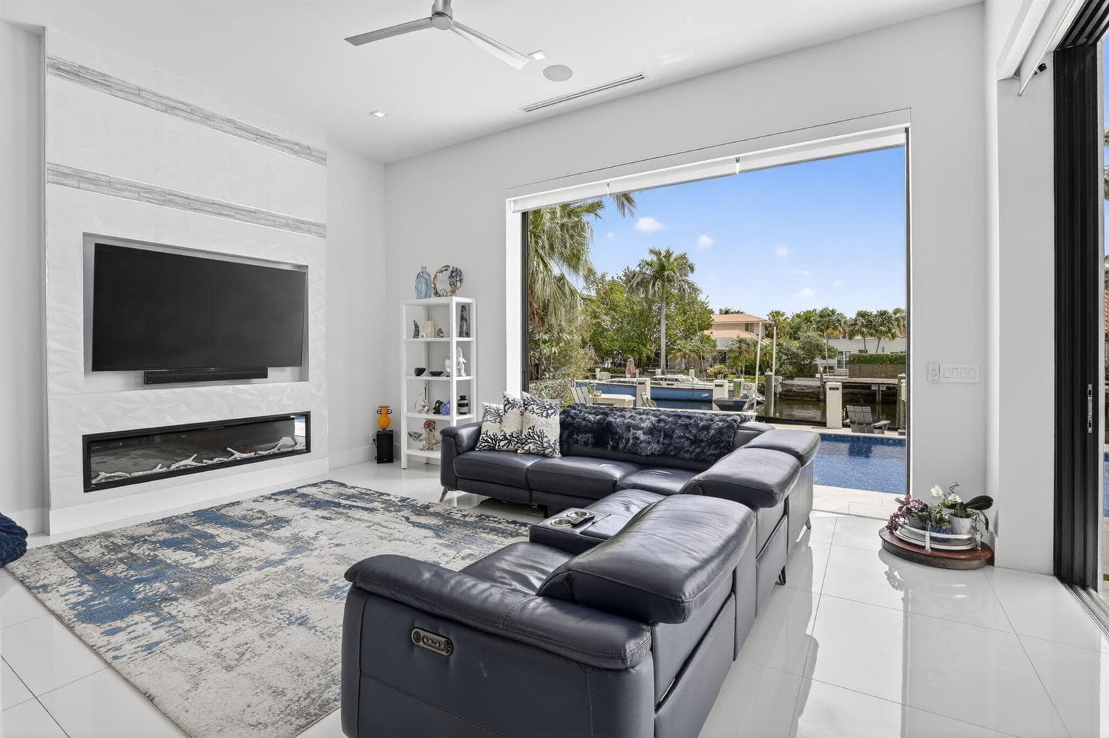 334 Isle of Capri Dr