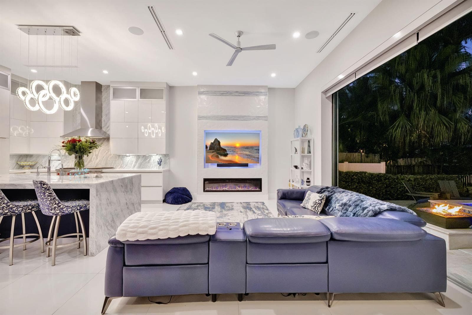334 Isle of Capri Dr