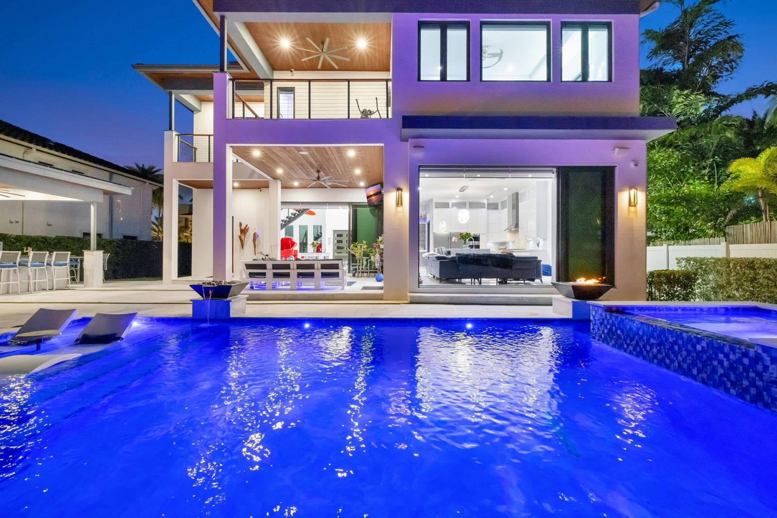 334 Isle of Capri Dr