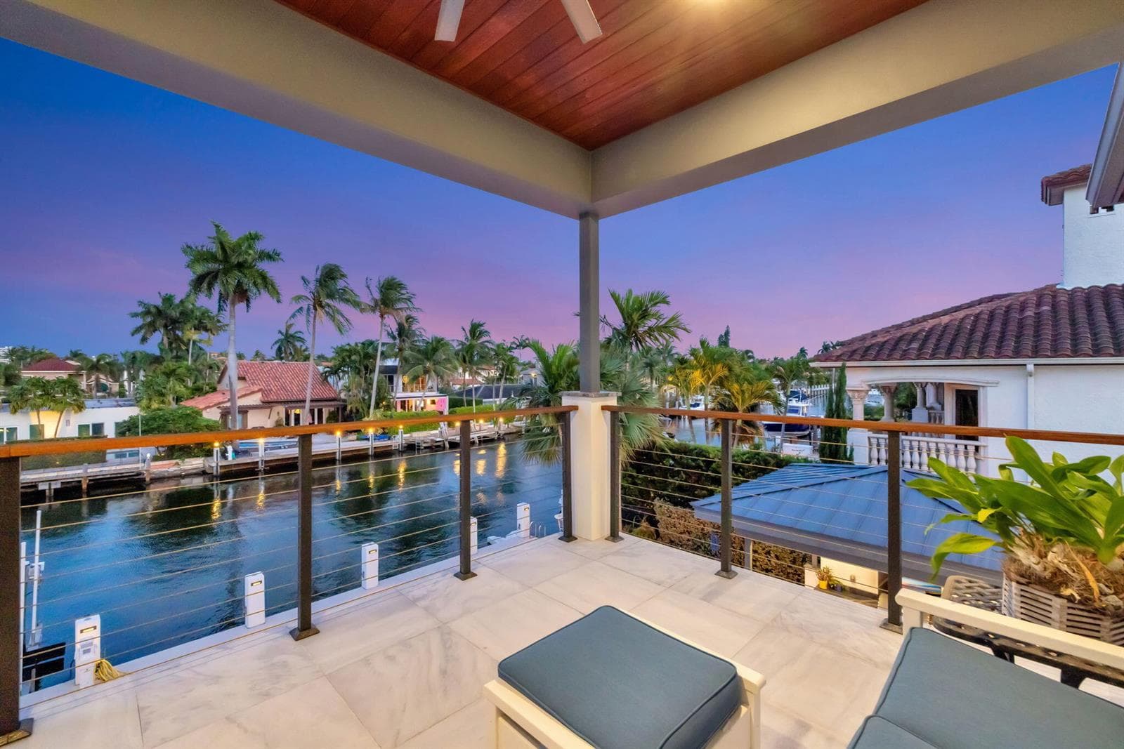 334 Isle of Capri Dr