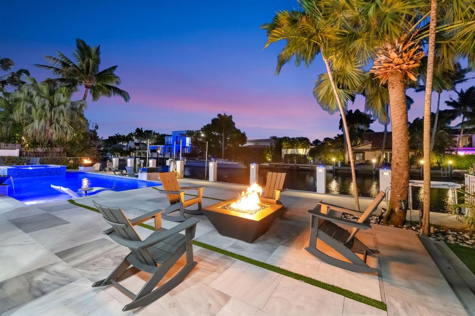 334 Isle of Capri Dr