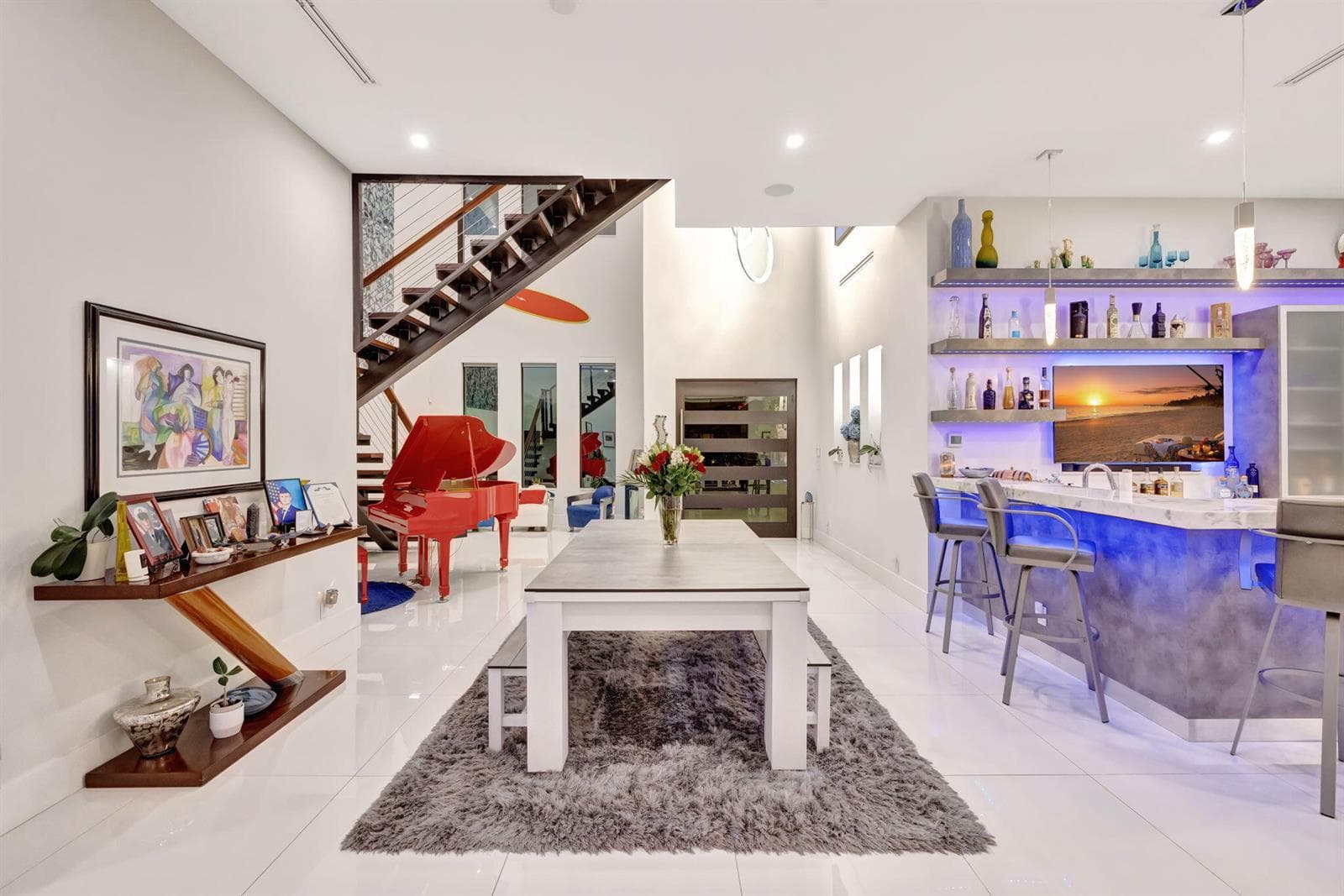334 Isle of Capri Dr