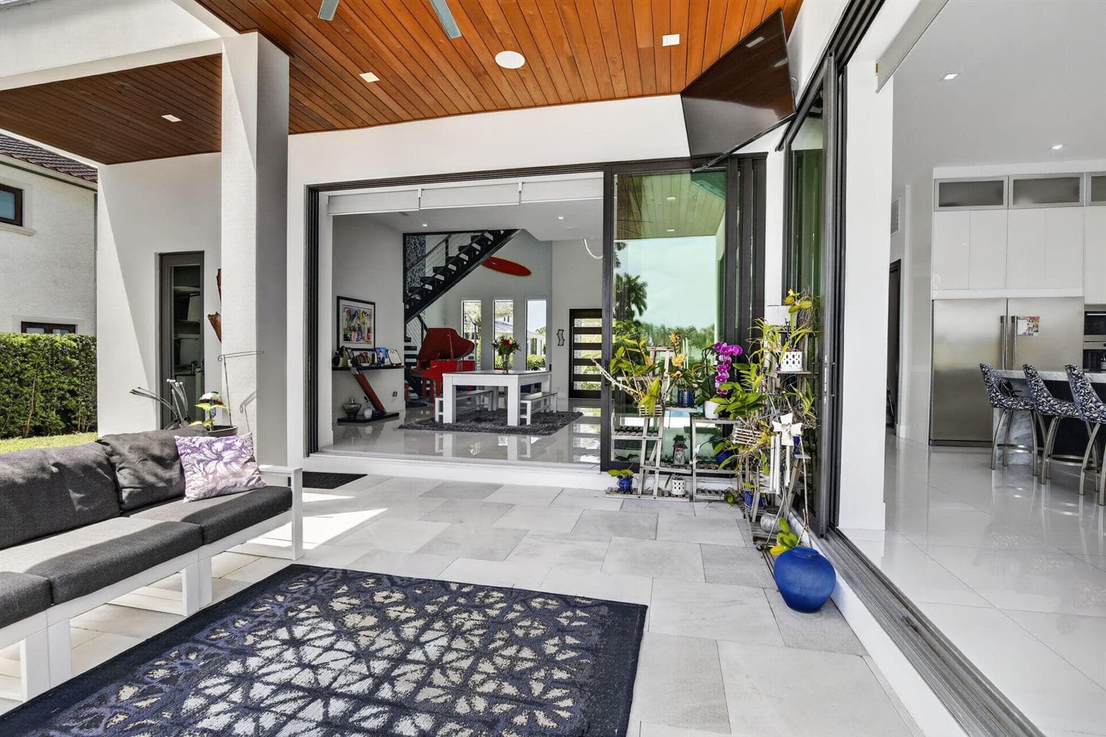 334 Isle of Capri Dr