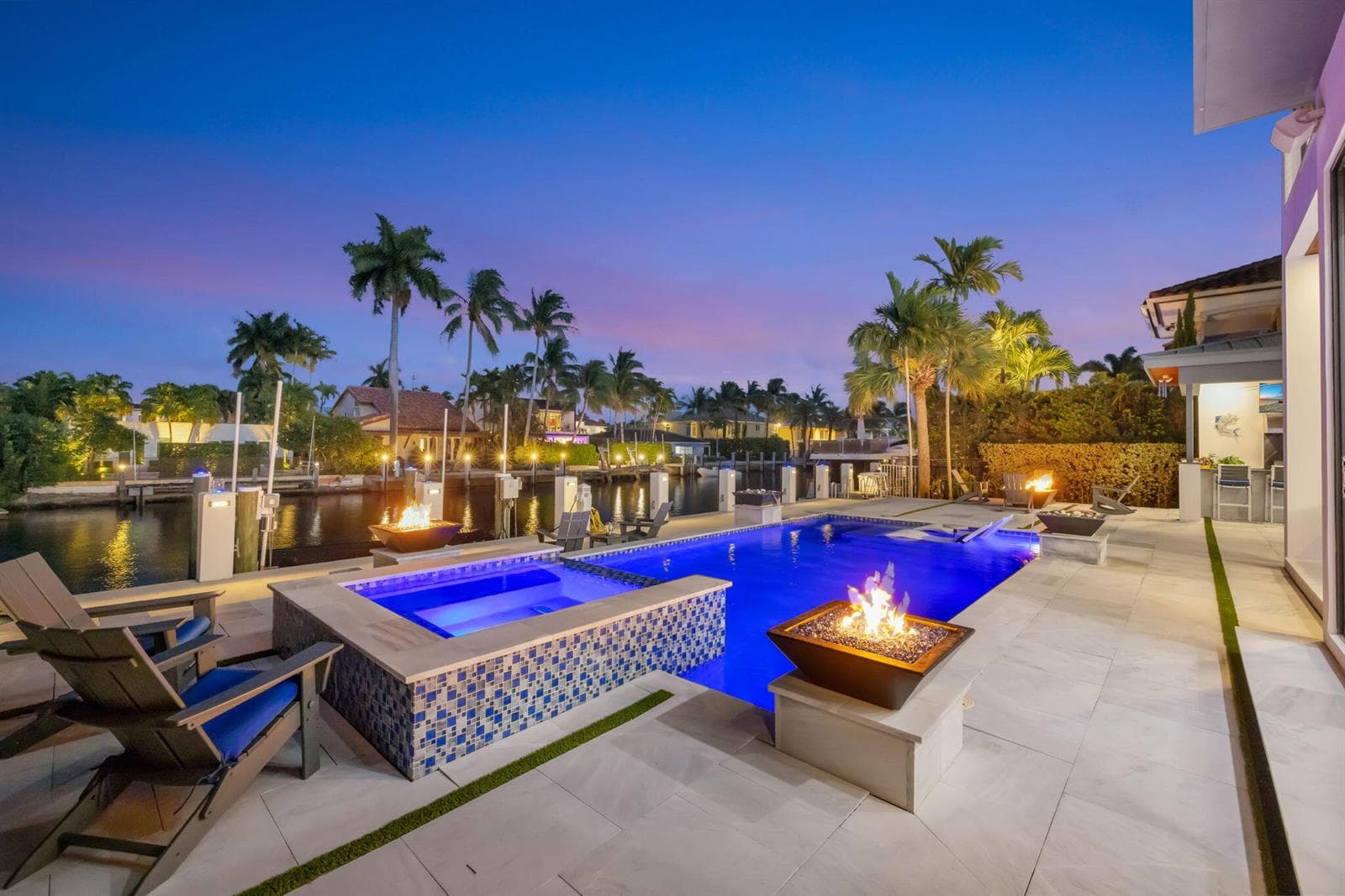 334 Isle of Capri Dr