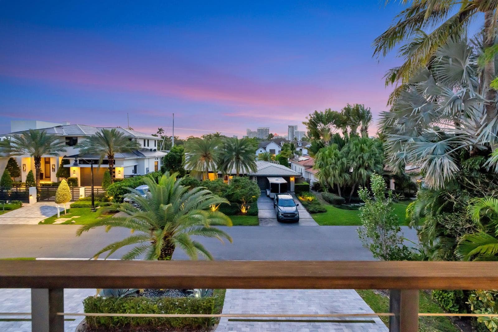 334 Isle of Capri Dr