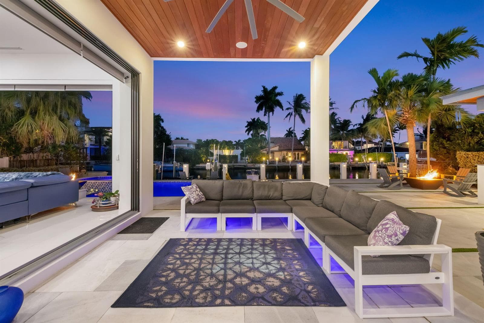334 Isle of Capri Dr