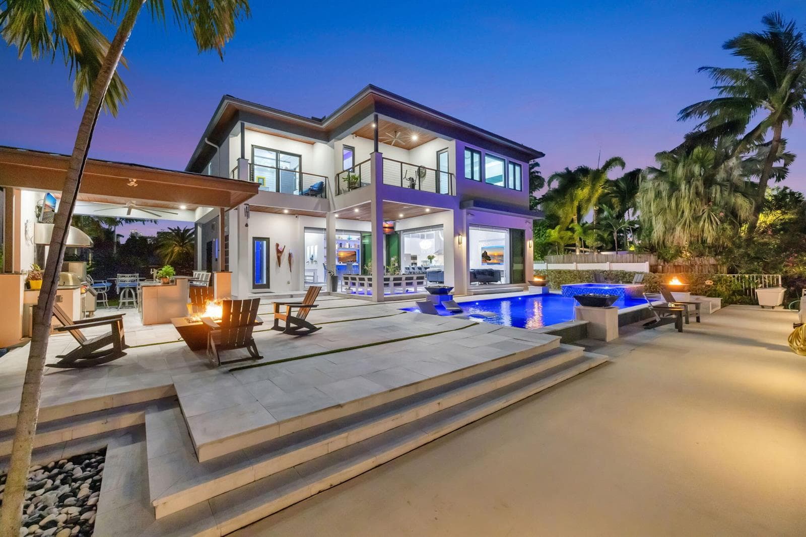 334 Isle of Capri Dr