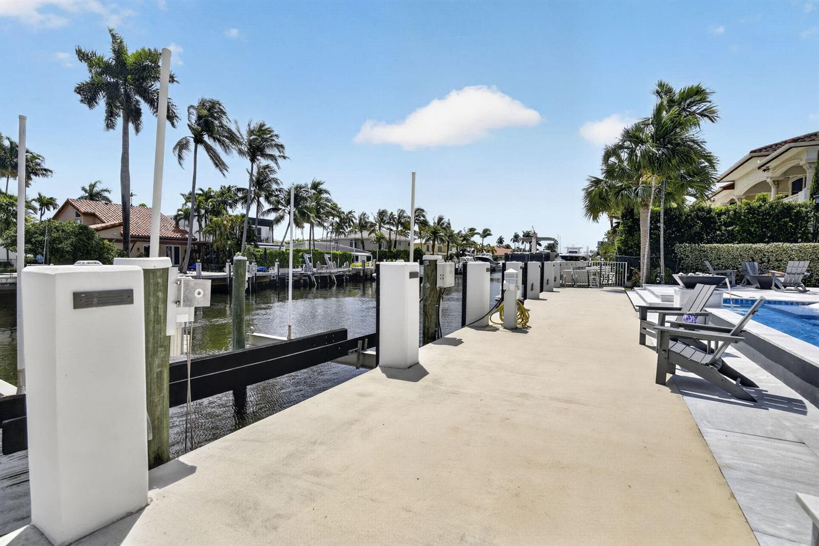 334 Isle of Capri Dr