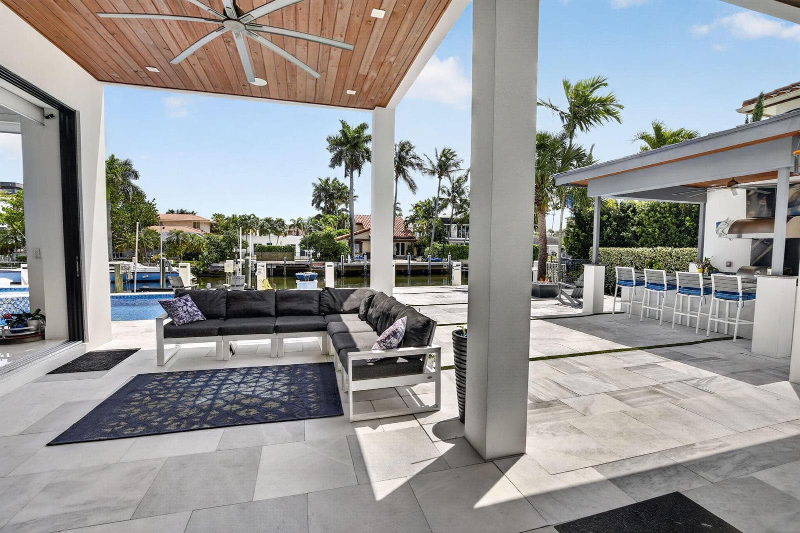 334 Isle of Capri Dr