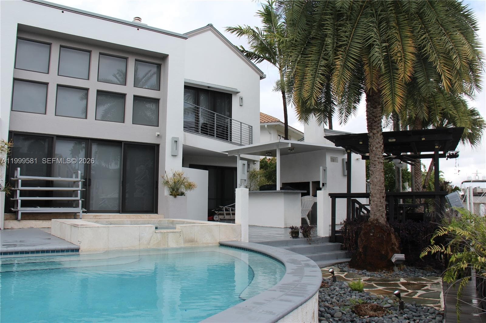 540 Lido Dr