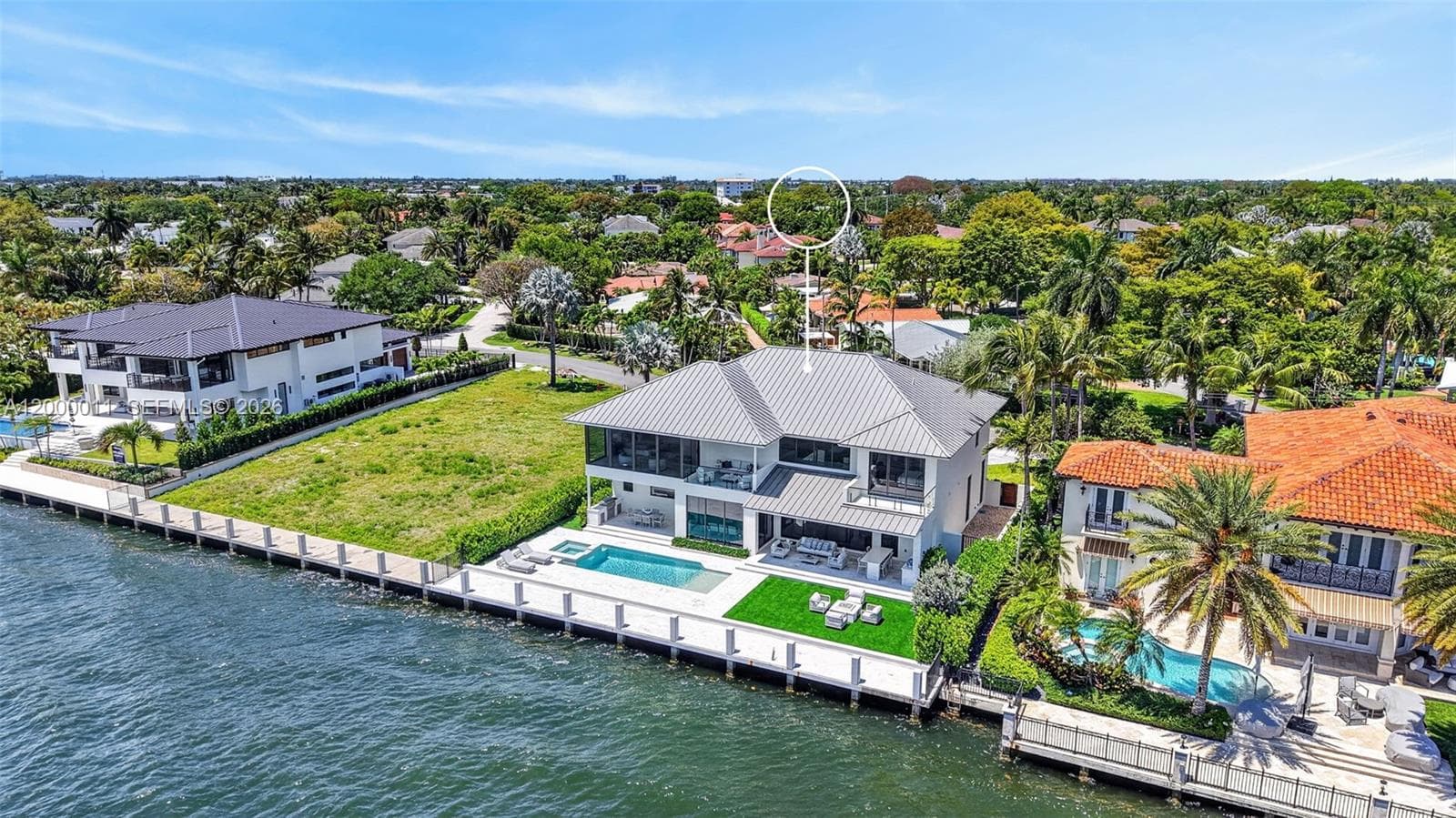 2010 Intracoastal Dr