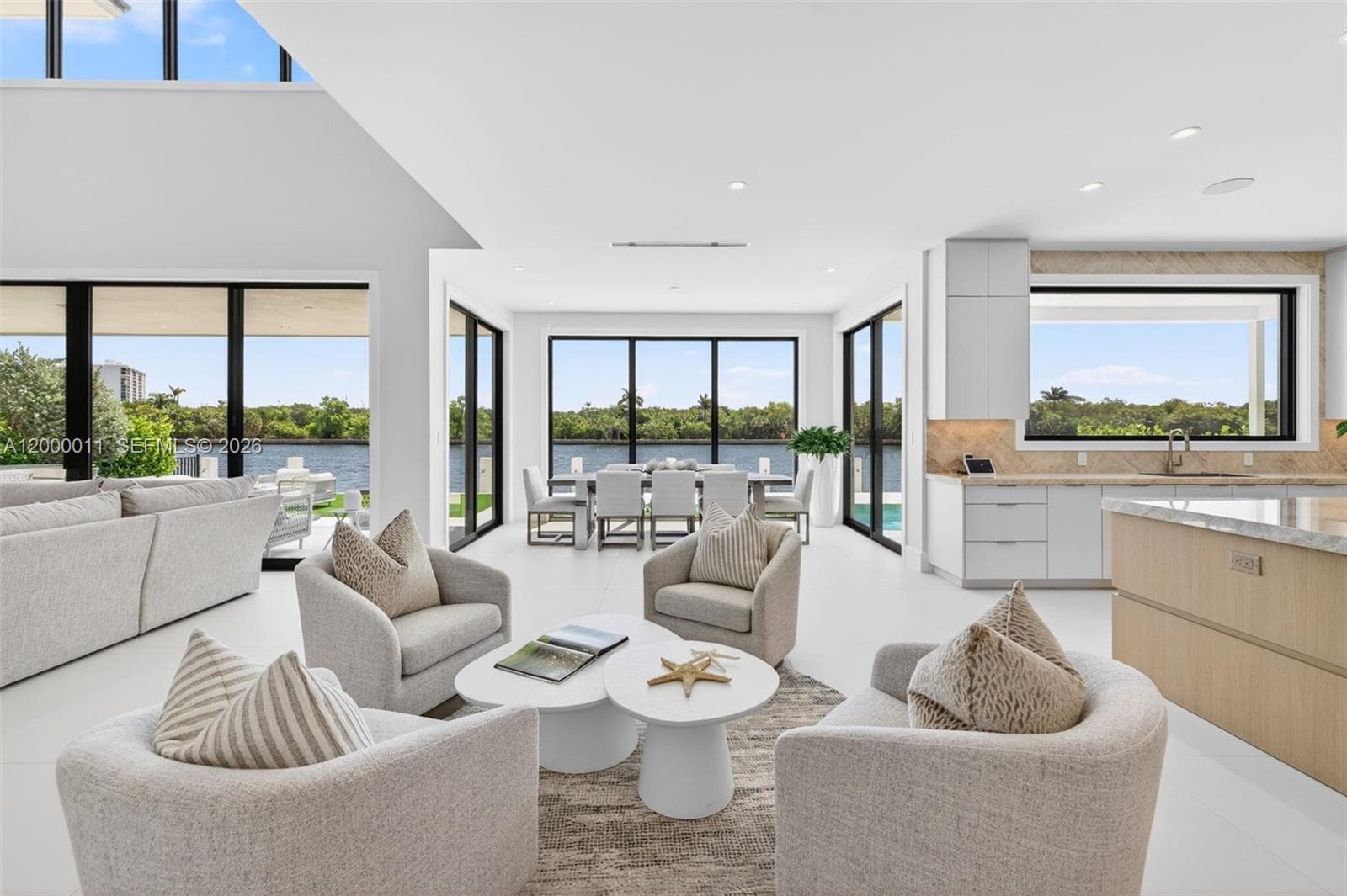 2010 Intracoastal Dr