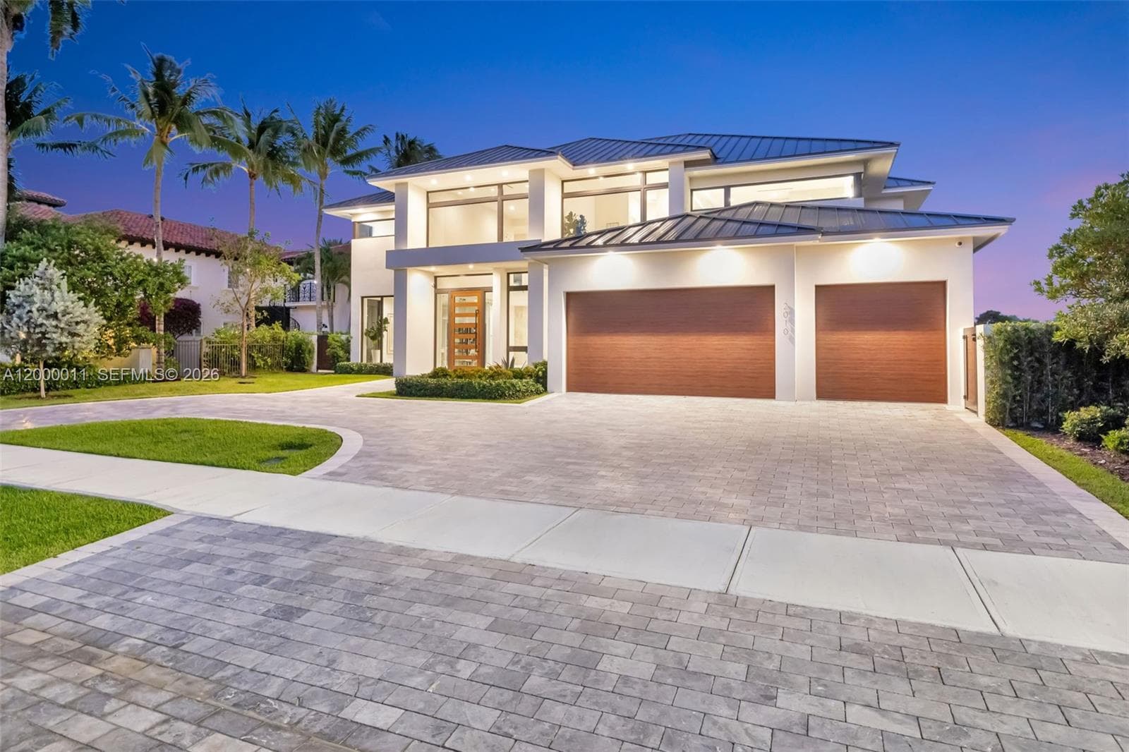 2010 Intracoastal Dr