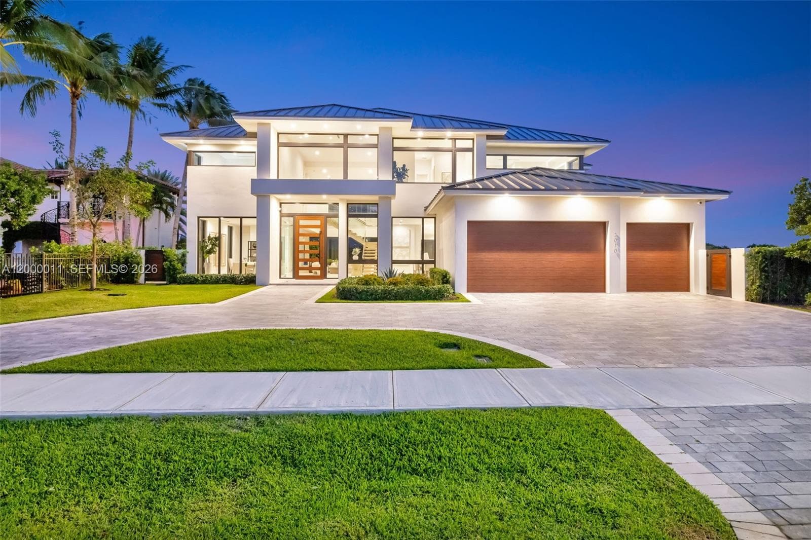 2010 Intracoastal Dr