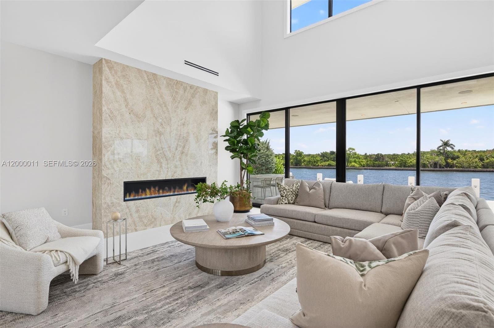 2010 Intracoastal Dr