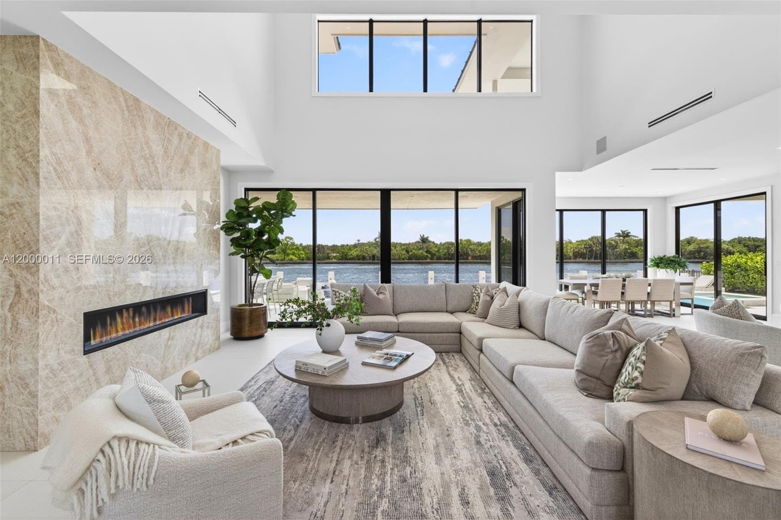 2010 Intracoastal Dr