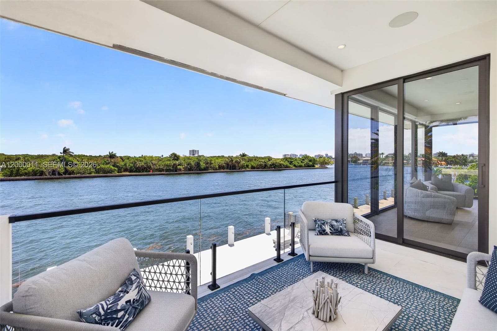 2010 Intracoastal Dr