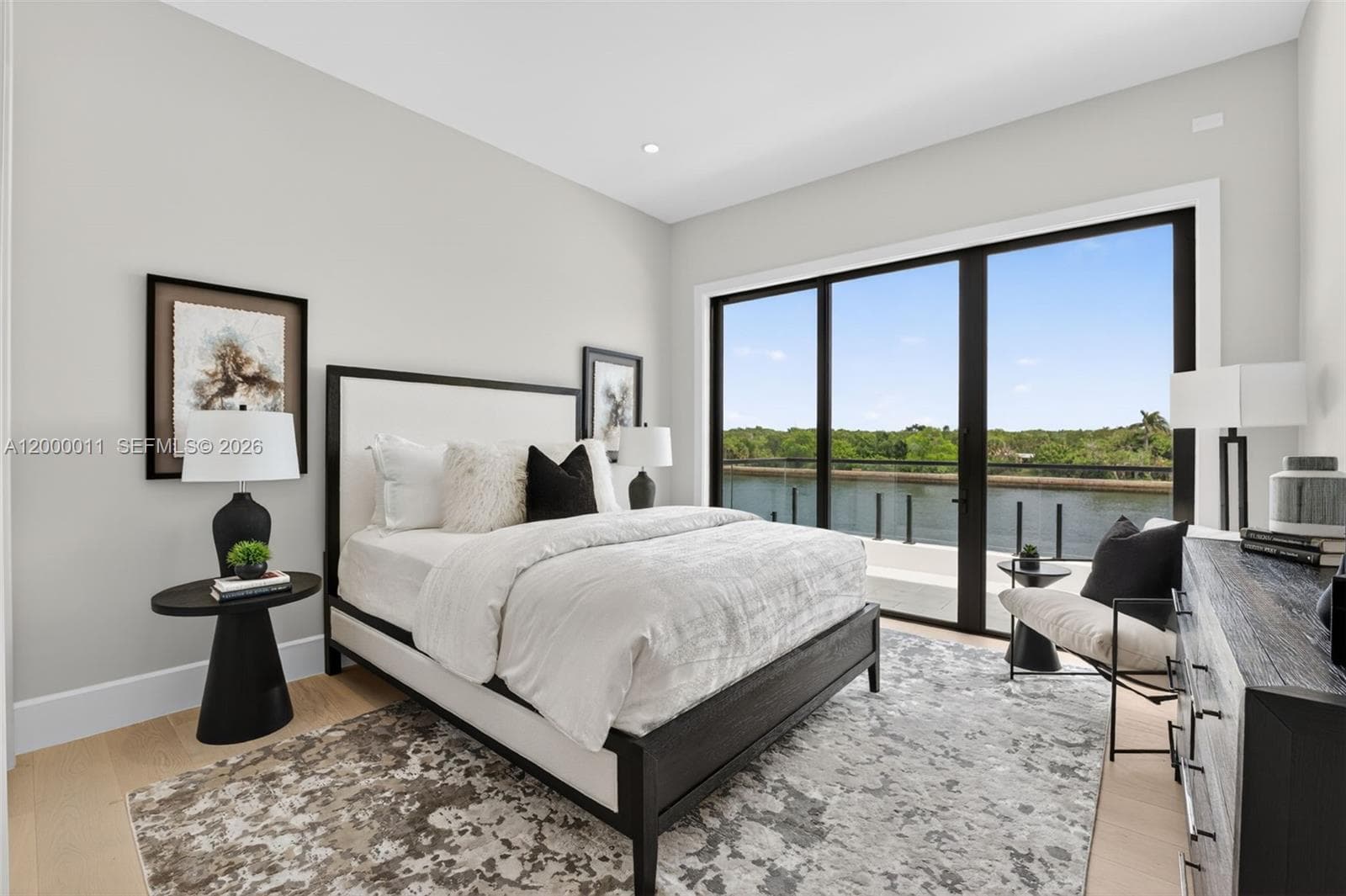 2010 Intracoastal Dr