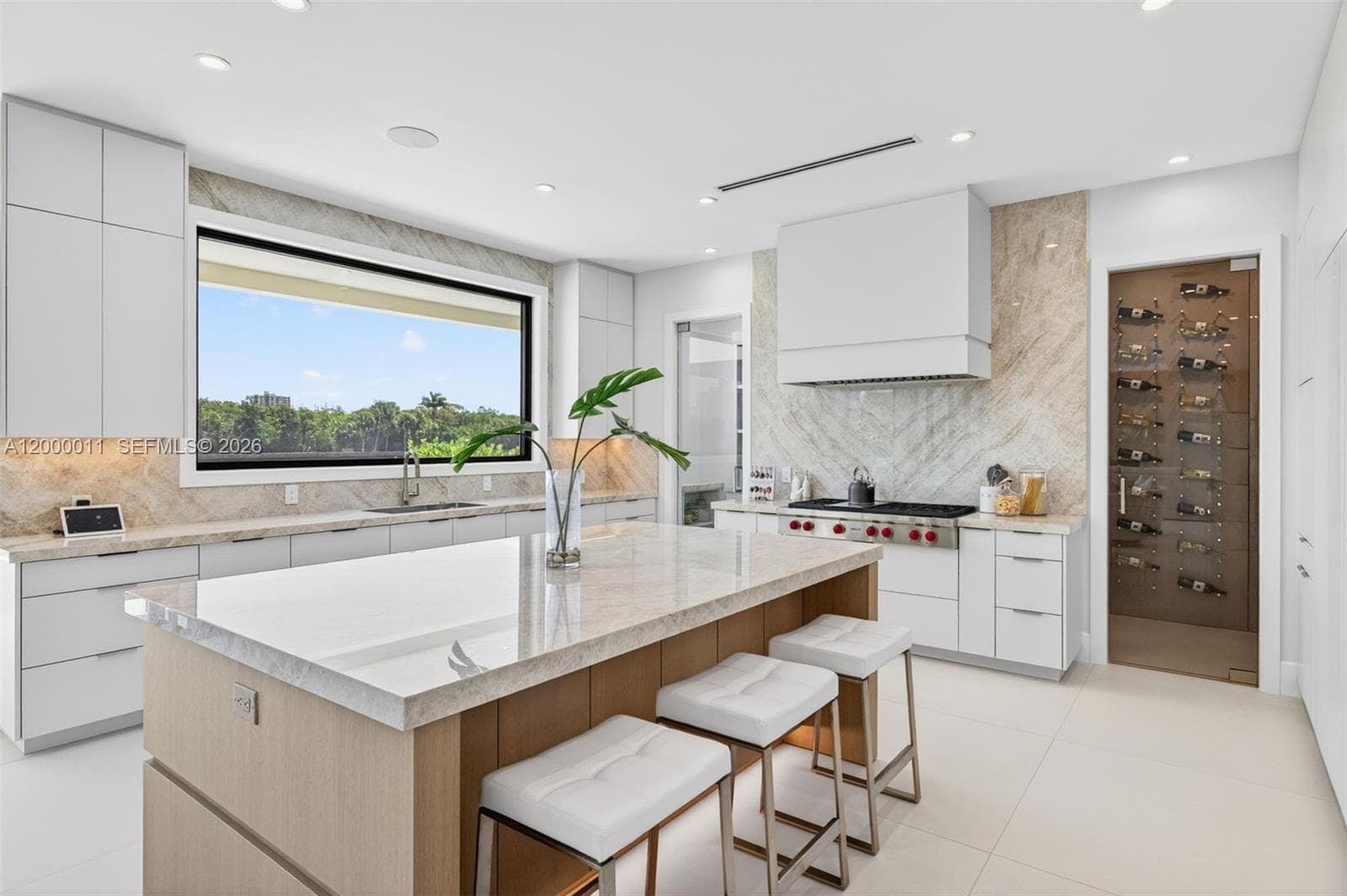2010 Intracoastal Dr
