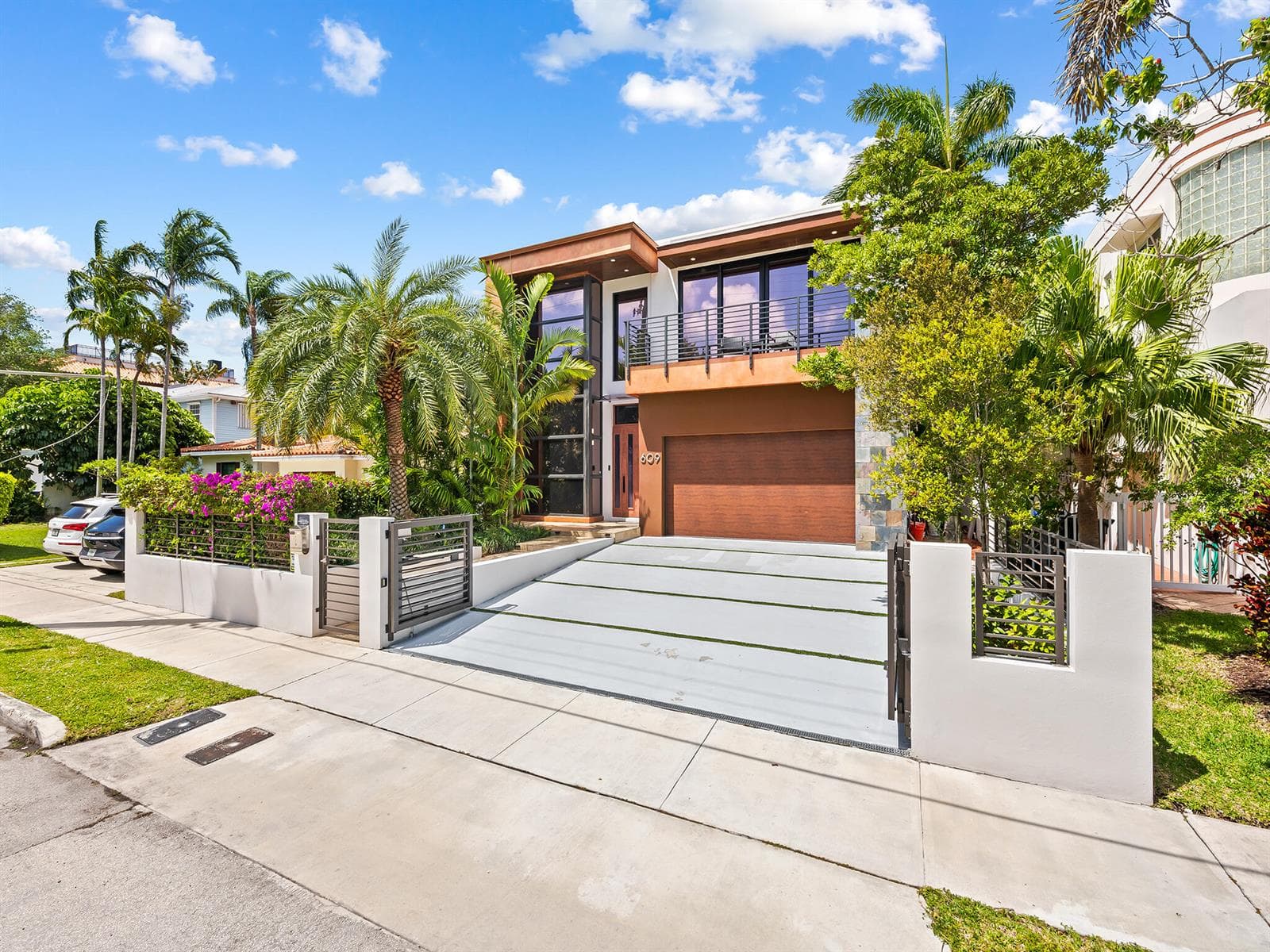 609 SE 26th Ave