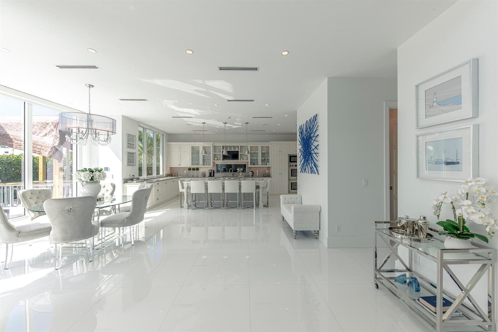 701 Flamingo Dr