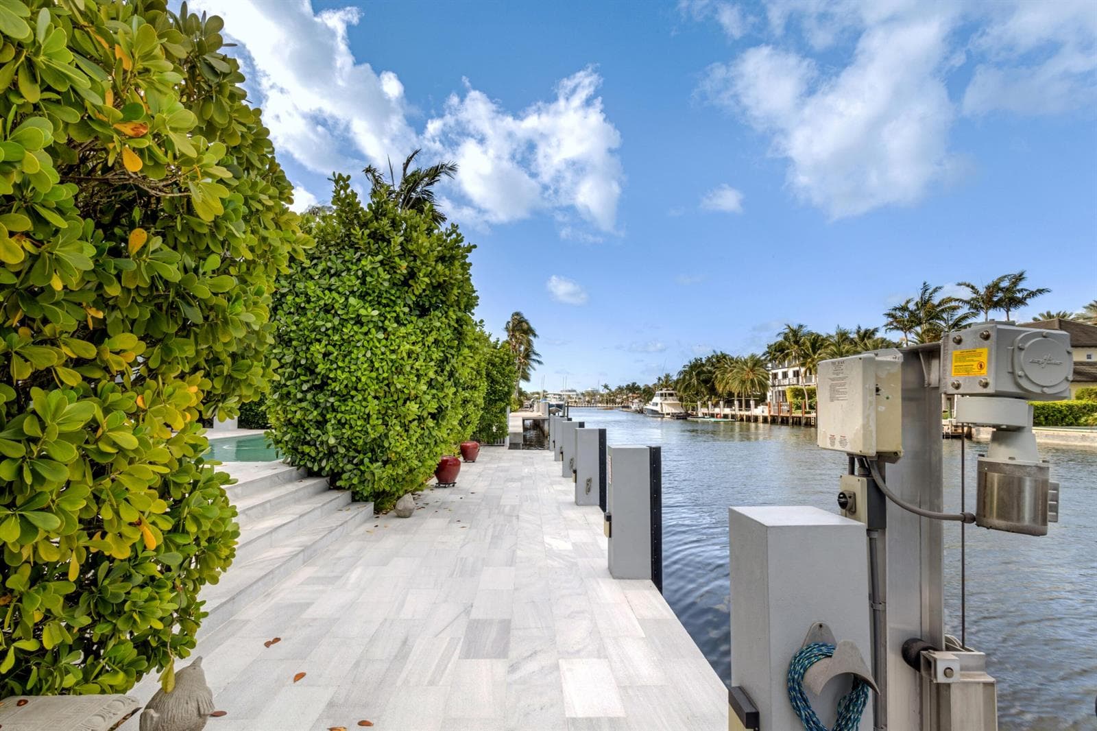 701 Flamingo Dr